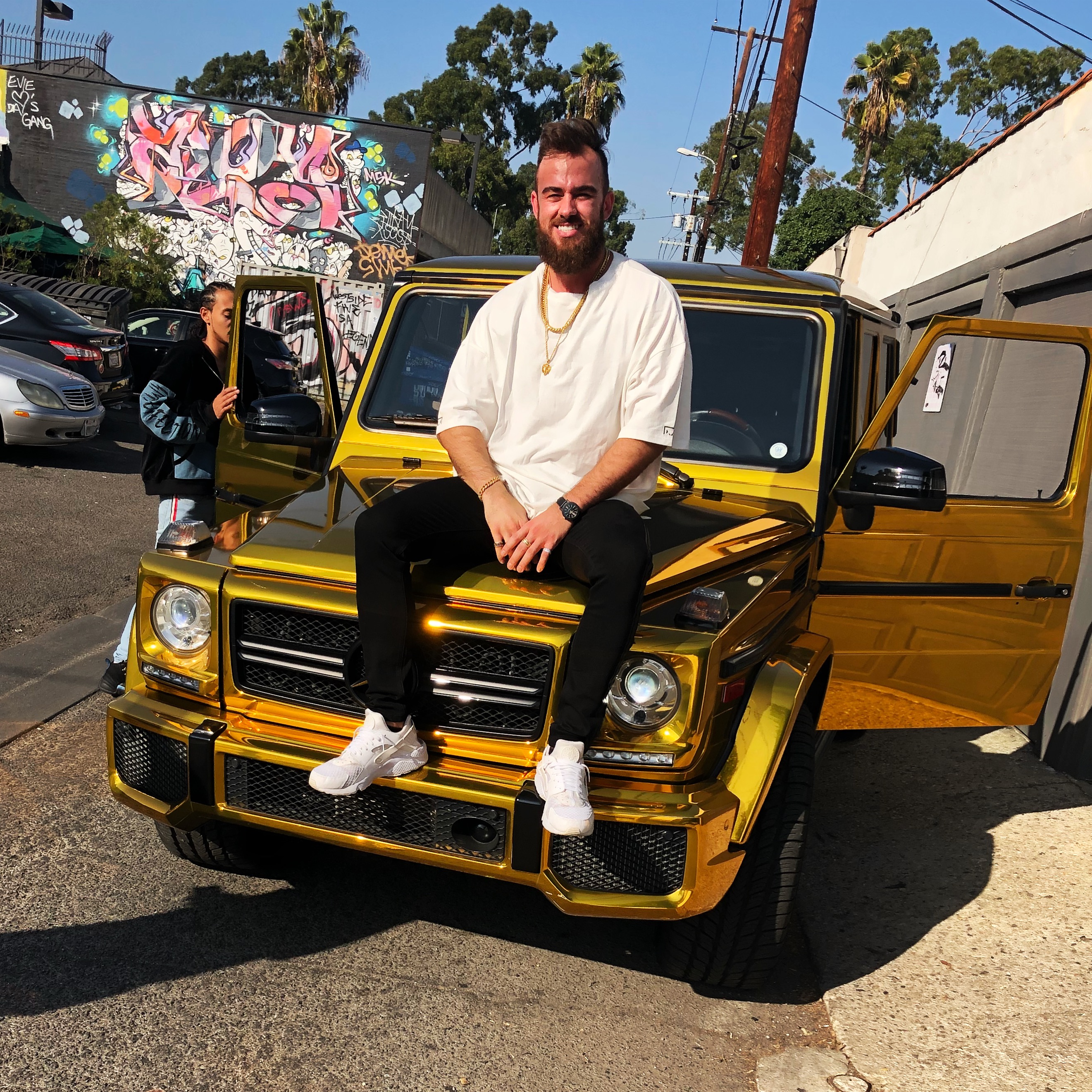 G Wagon, gold